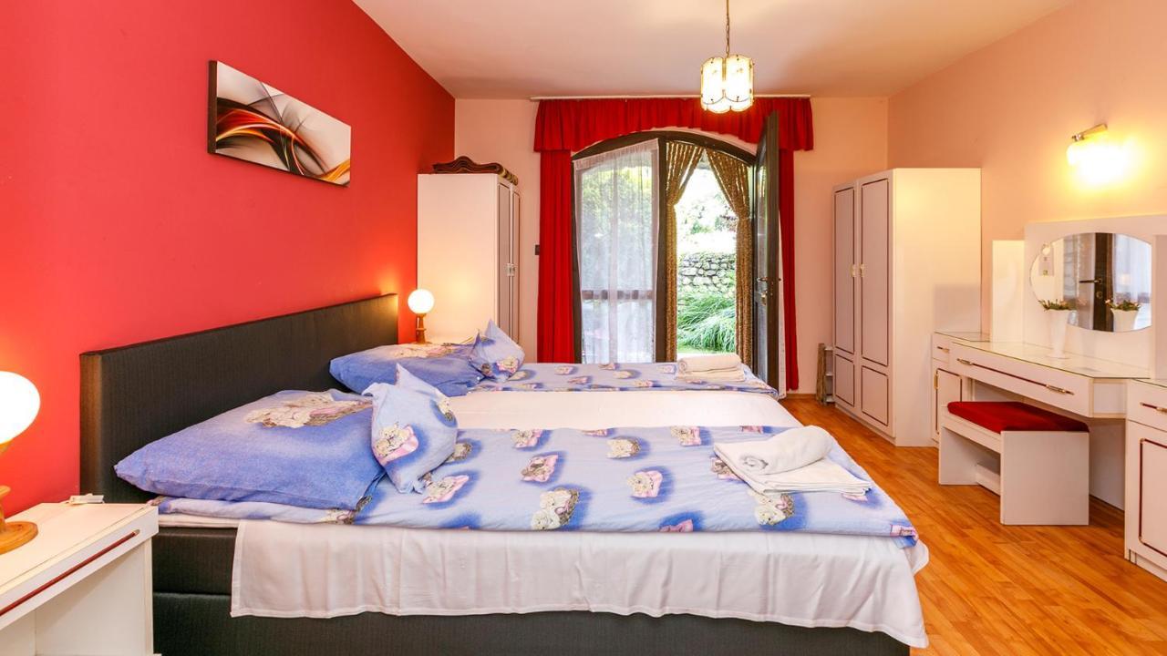 קסזטלי Steinhaus Bed & Breakfast מראה חיצוני תמונה