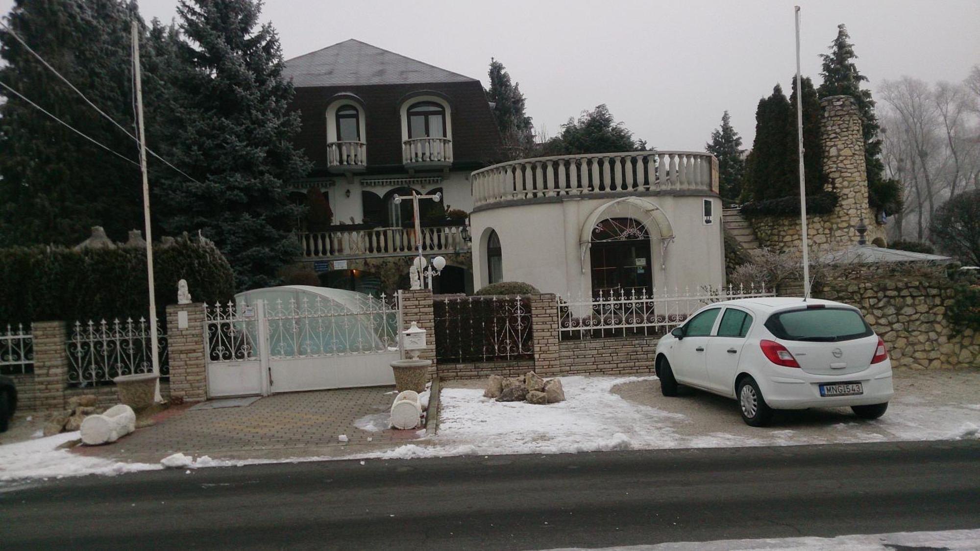 קסזטלי Steinhaus Bed & Breakfast מראה חיצוני תמונה
