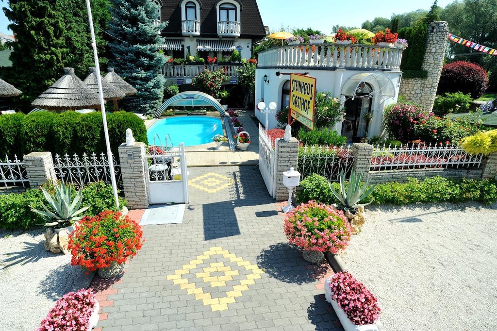 קסזטלי Steinhaus Bed & Breakfast מראה חיצוני תמונה