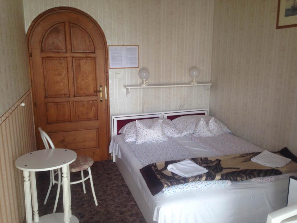 קסזטלי Steinhaus Bed & Breakfast מראה חיצוני תמונה