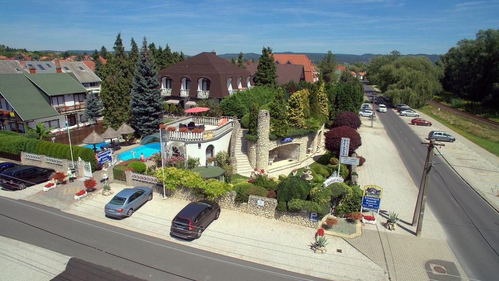קסזטלי Steinhaus Bed & Breakfast מראה חיצוני תמונה